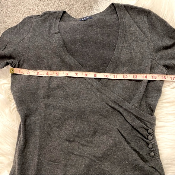 Grey faux-wrap sweater - Picture 7 of 7